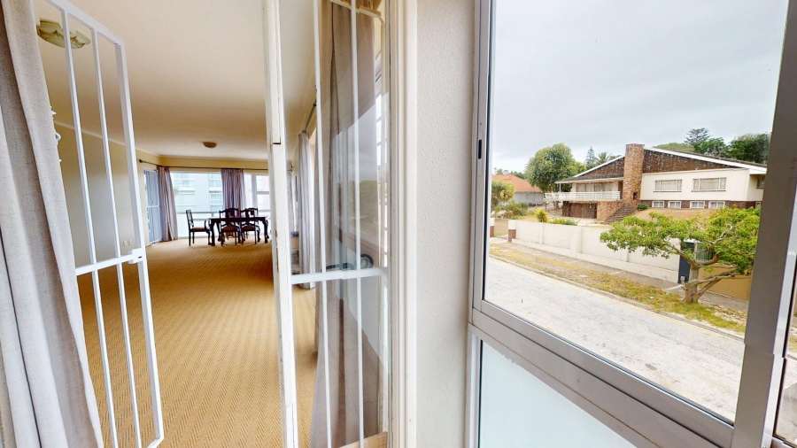 2 Bedroom Property for Sale in Humewood Eastern Cape